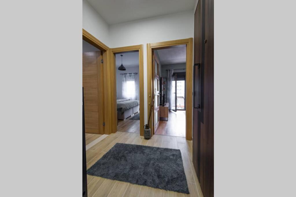 Modern, Bright And Cozy Apartment ポドゴリツァ エクステリア 写真